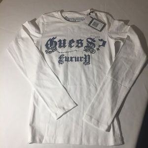 Guess long sleeved t-shirt